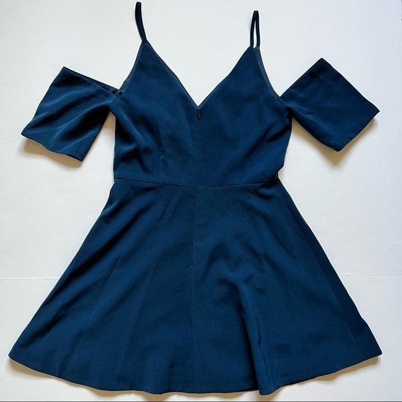 Revolve Keepsake the Label Dress Slow Motion Cold Shoulder Mini in Blue Sz M - Picture 6 of 9